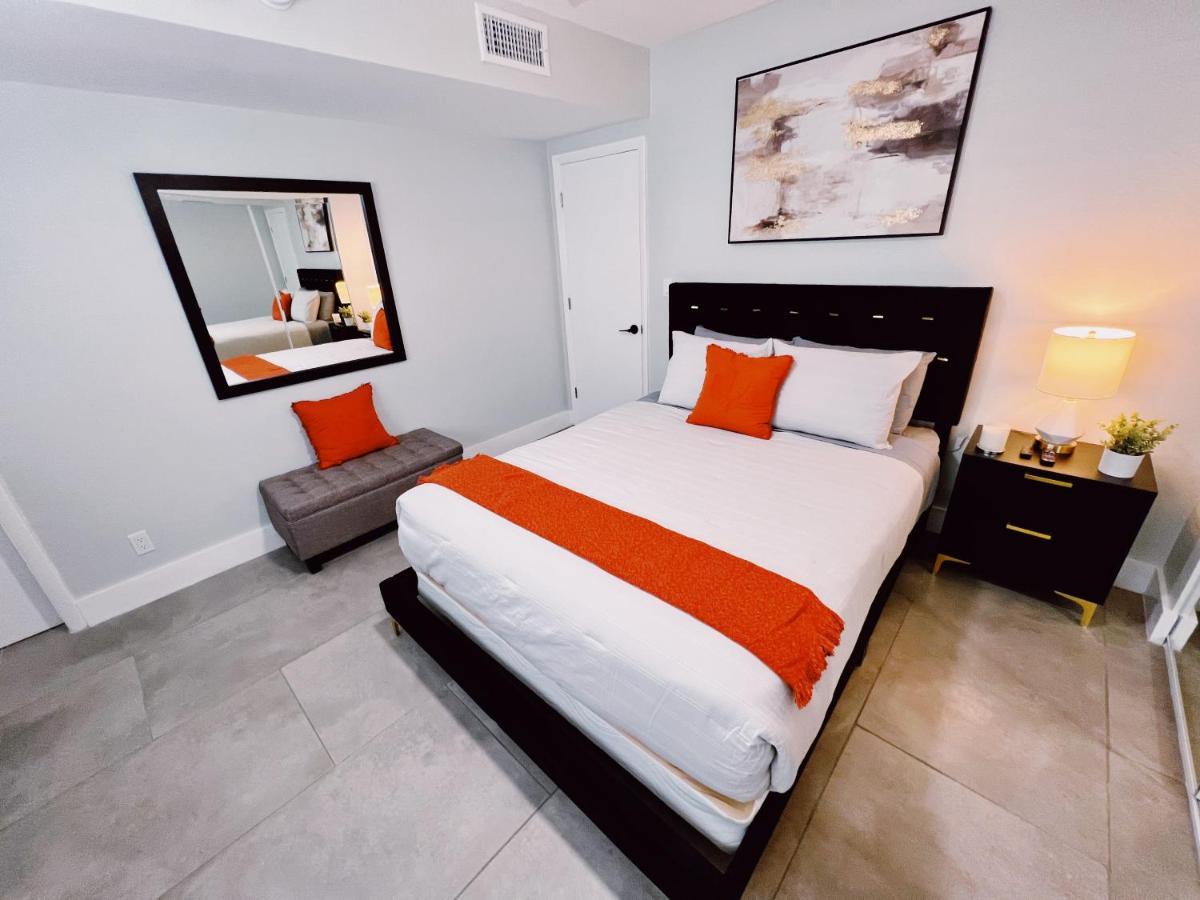 Holiday Park Apartments By Lowkl Fort Lauderdale Exterior photo