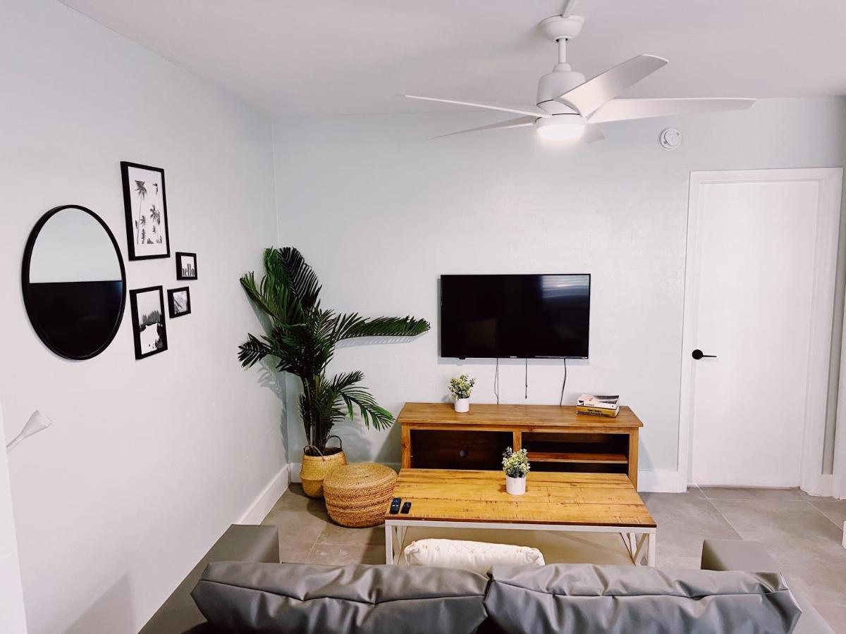 Holiday Park Apartments By Lowkl Fort Lauderdale Exterior photo