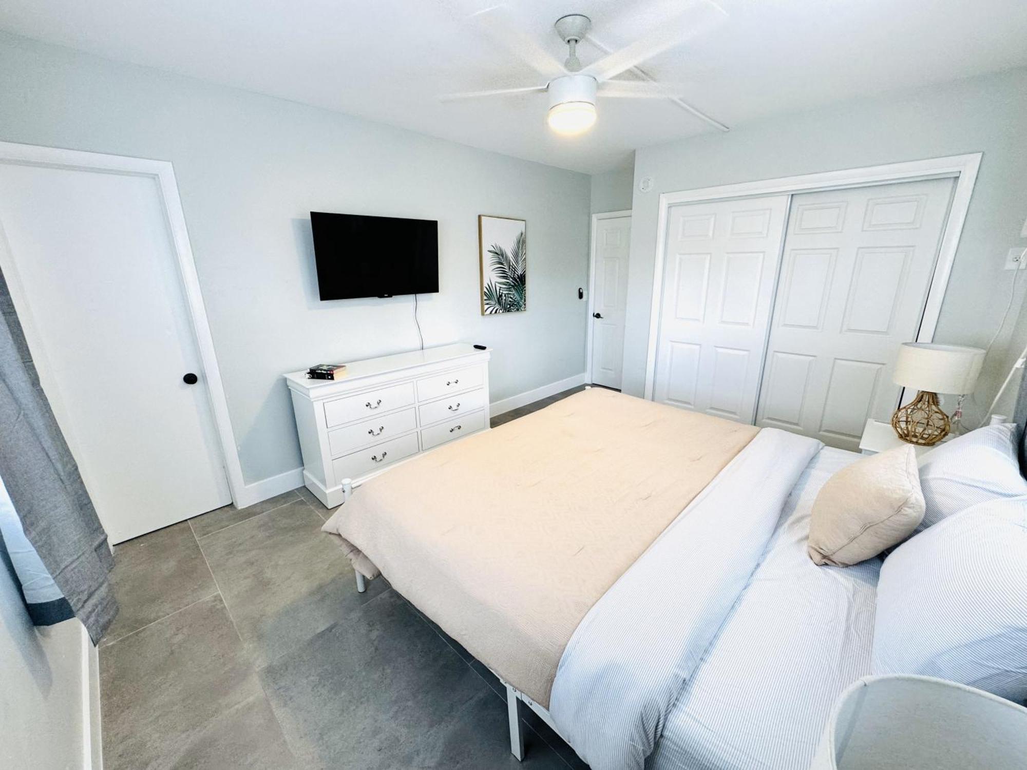 Holiday Park Apartments By Lowkl Fort Lauderdale Exterior photo